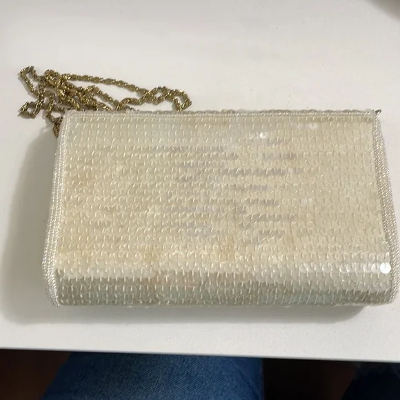 La Regale Purse - Picture 3 of 16